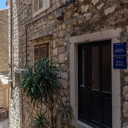 Old Town Charming Nest - One Bedroom 아파트